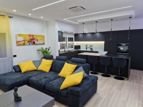 LA CASA DI TIAGO